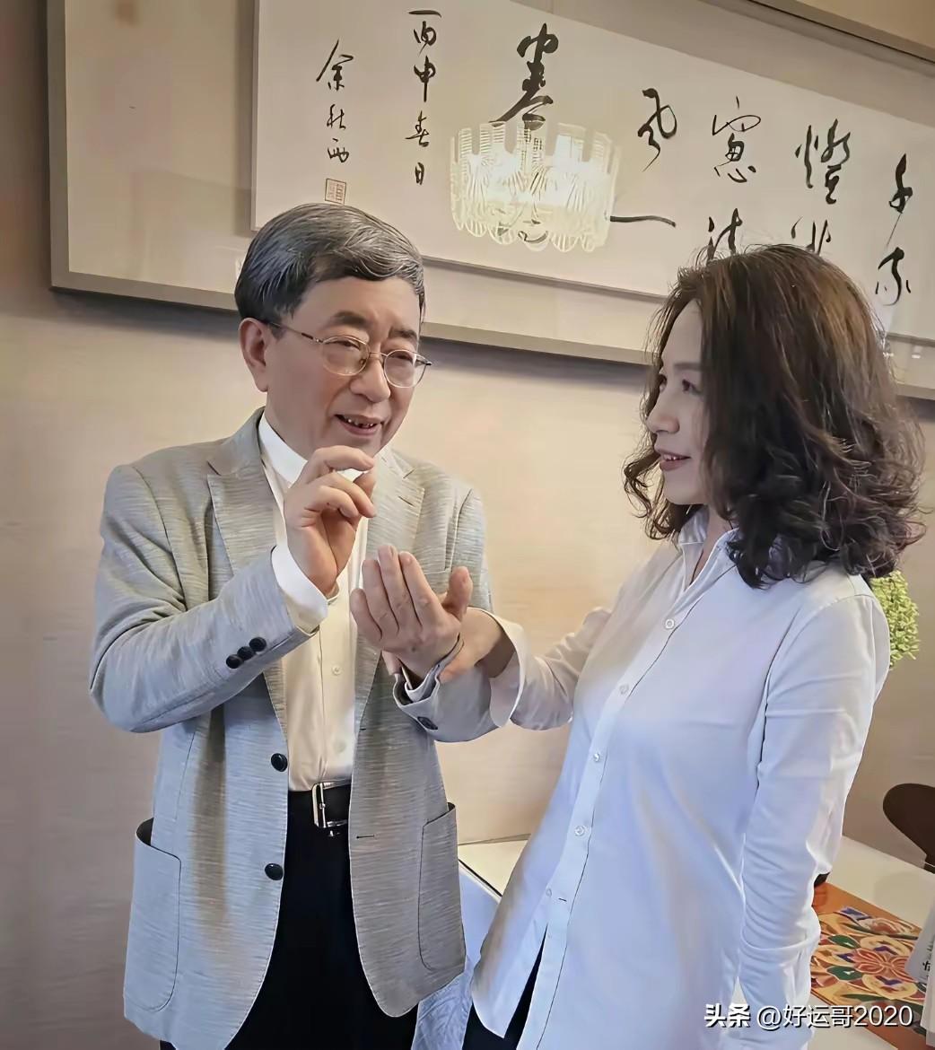 原来马兰曾饰演过86版《西游记》唐僧的母亲殷温娇，那时她才23岁看起来很漂亮，当