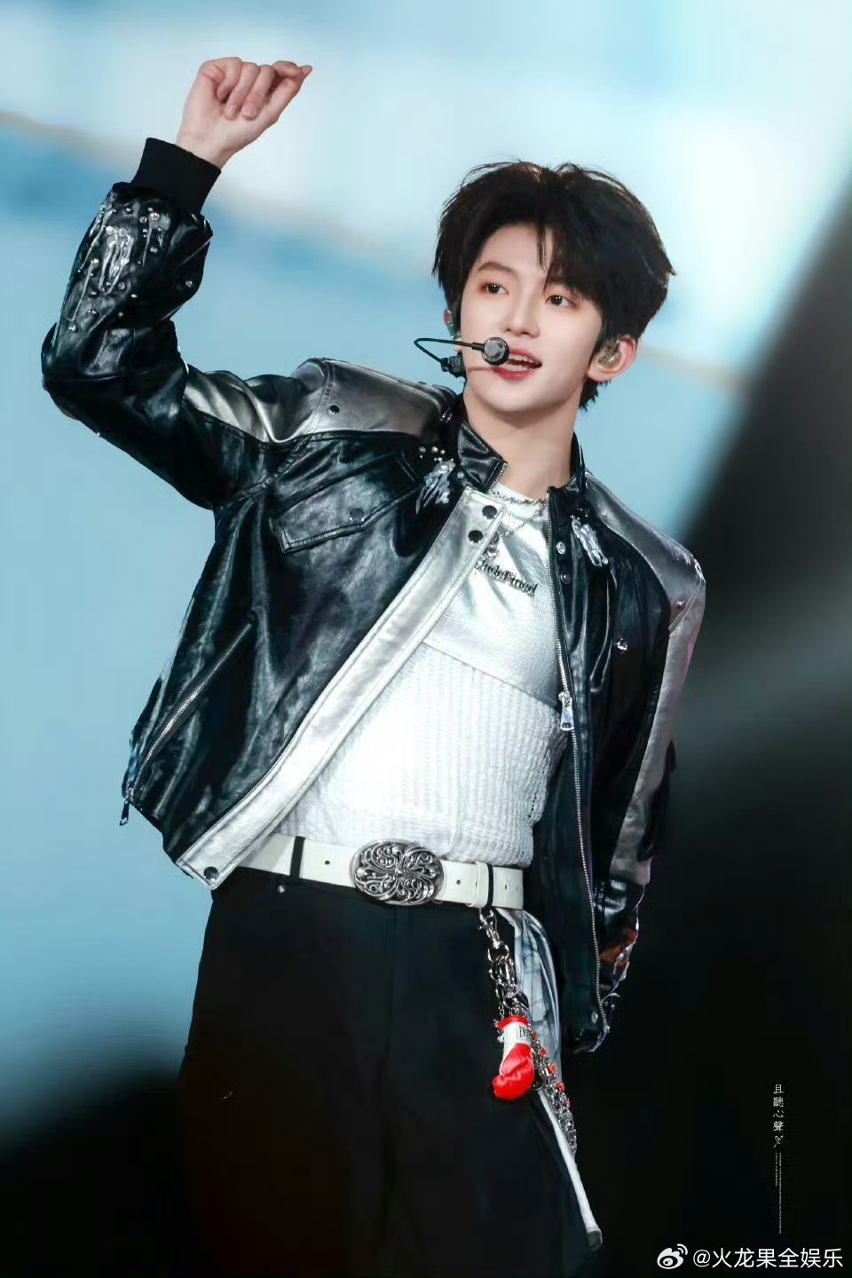 穆祉丞元宵晚会眼睛红了TFING元宵喜乐会彩排照湖南卫视元宵喜乐会 TFING的