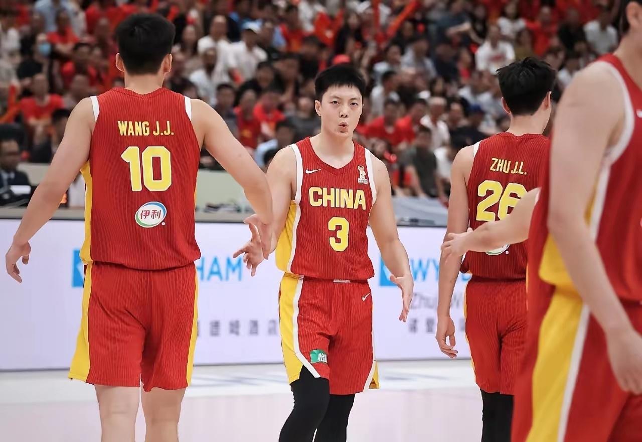 今天是918，亚运会战日本中国男篮必胜！
今晚这场亚运会男篮半决赛，中国男篮在阵
