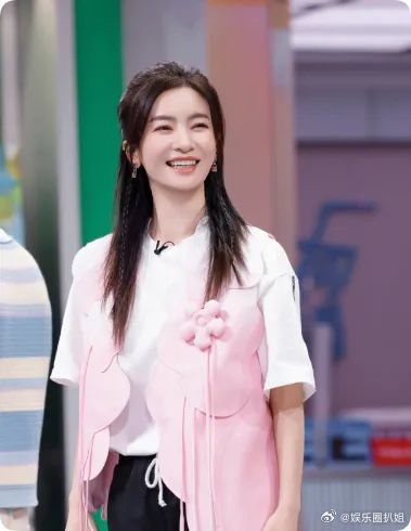 李晟 我太同意开学了粉丝和李晟互动太可爱了，李晟说出了每一个妈妈的心声：我太同意