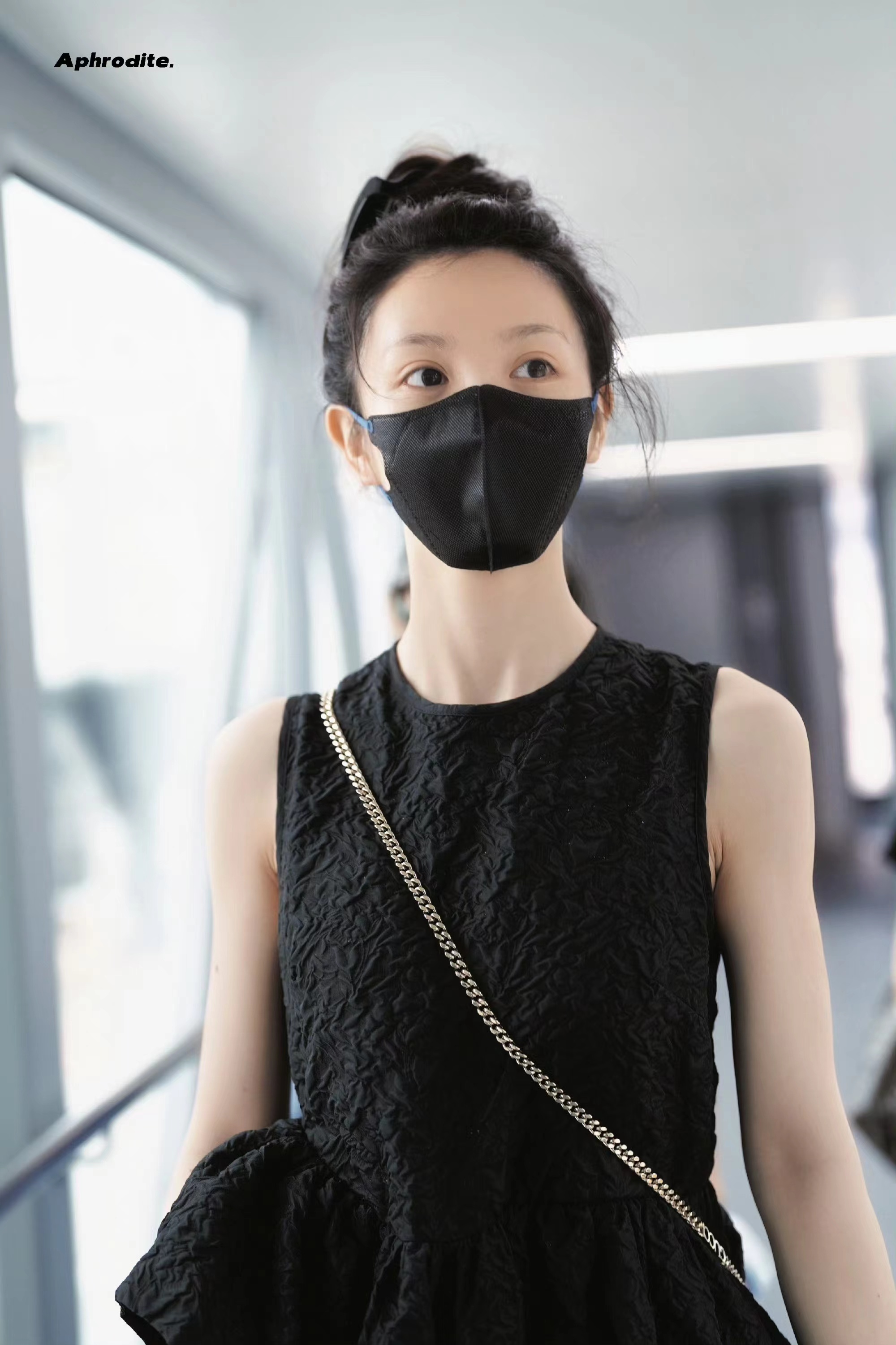 #田曦薇素颜露额头##田曦薇露额头盘发#田曦薇素颜露额头，哇塞哇塞 ​​​