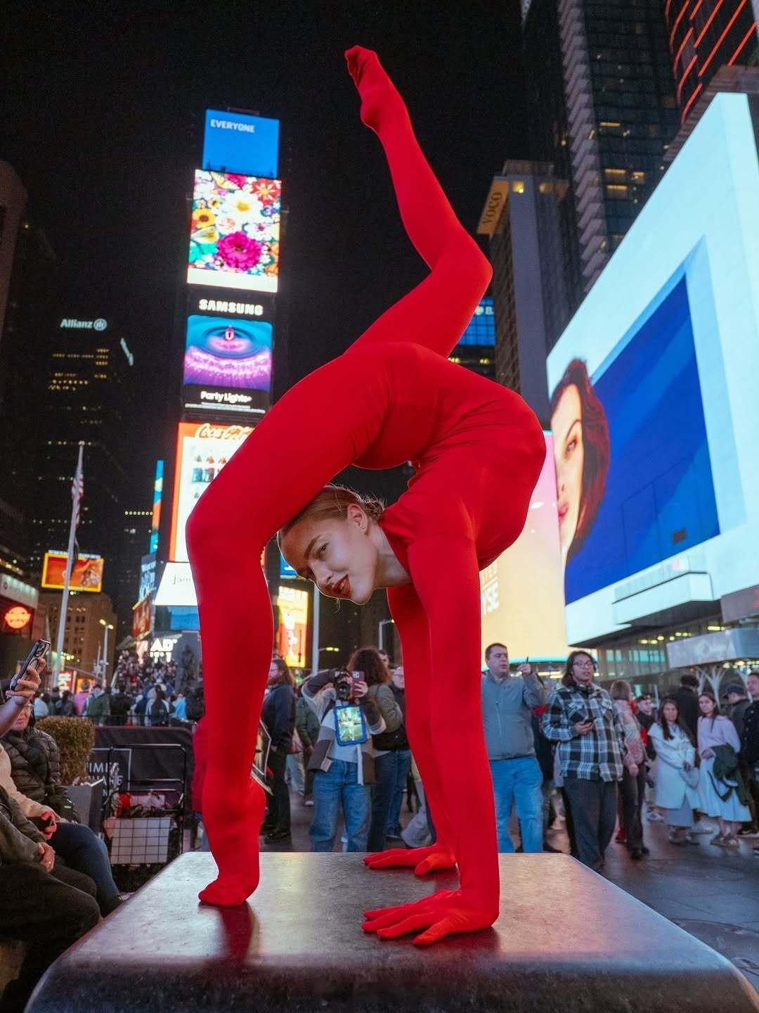 妈呀……Melania Tur艺术体操