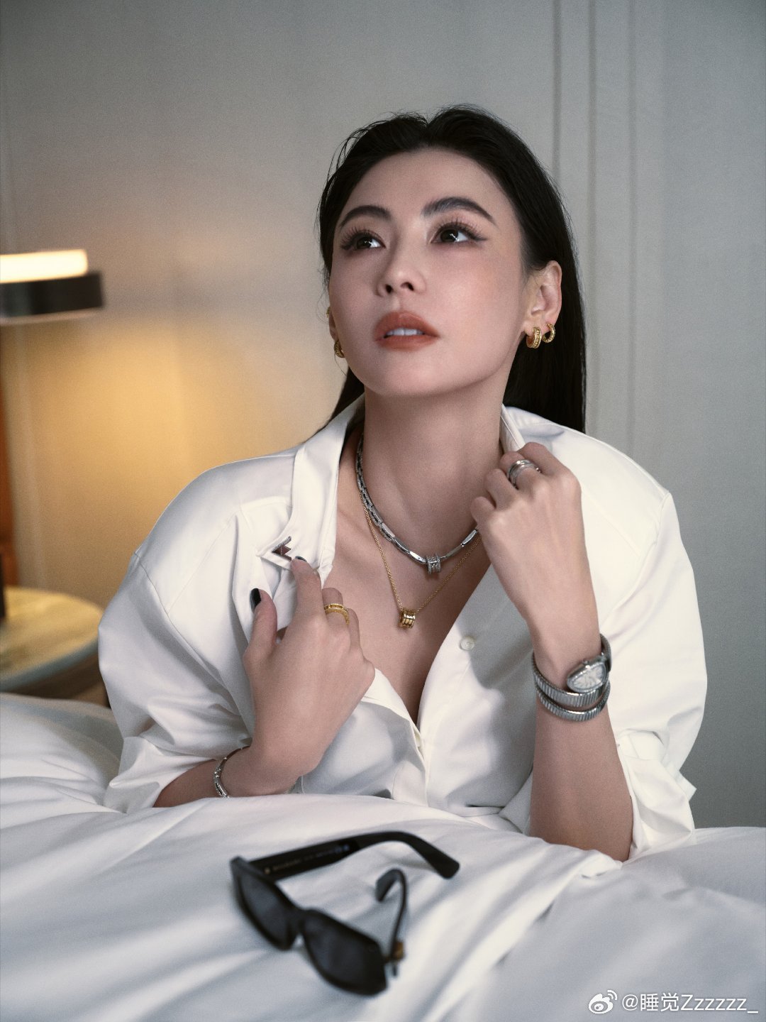 张柏芝线下活动状态超绝亮相品牌活动气场全开，精致骨相与出众气质并存，岁月丝毫未减