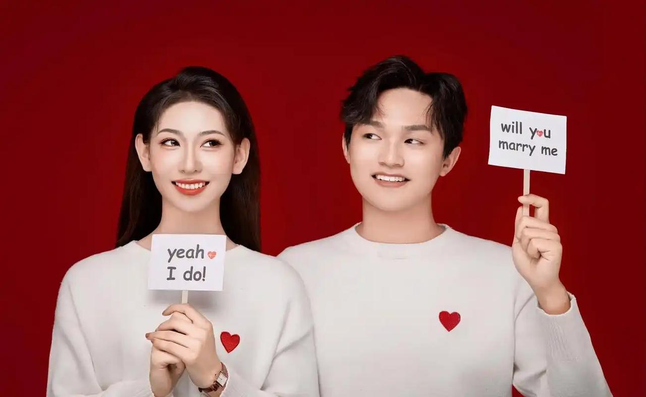 爱情旅程

时光在转角处邂逅
光影里有星辰坠落眼眸
好感的微风轻轻拂过心头