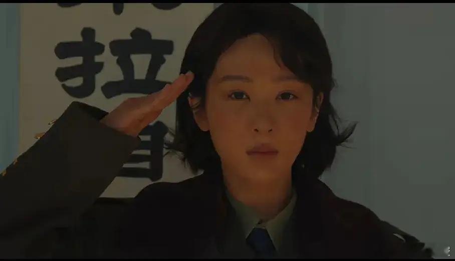 难怪能请来胡歌《生命树》上奔着拿奖去的，杨紫完全不带任何偶像包袱出演，没有滤镜，