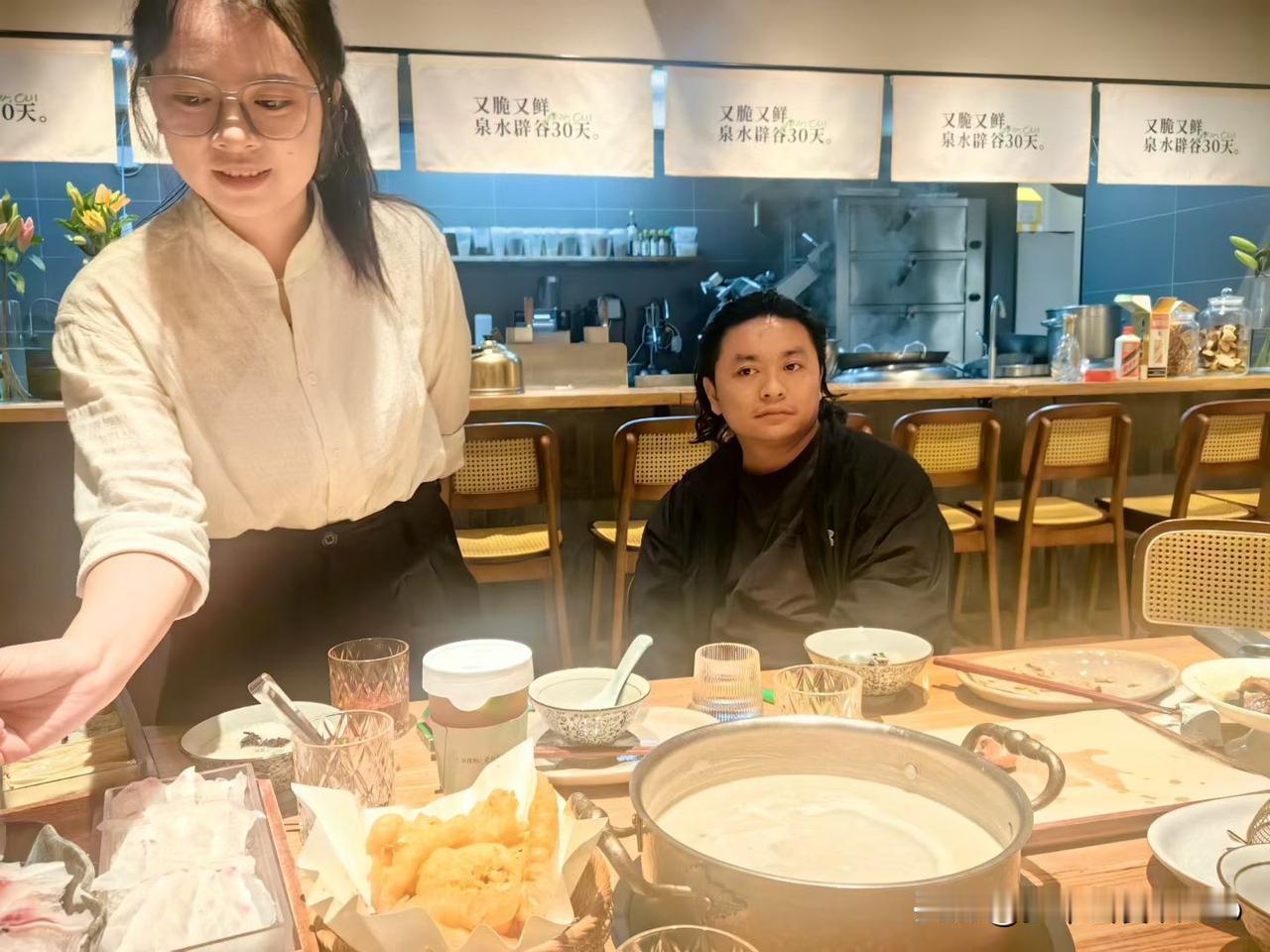 脆鲜生在深圳必有鱼庆
又脆又鲜泉水辟谷30天
传说中的​一条会飞的鱼
​鱼火锅赛