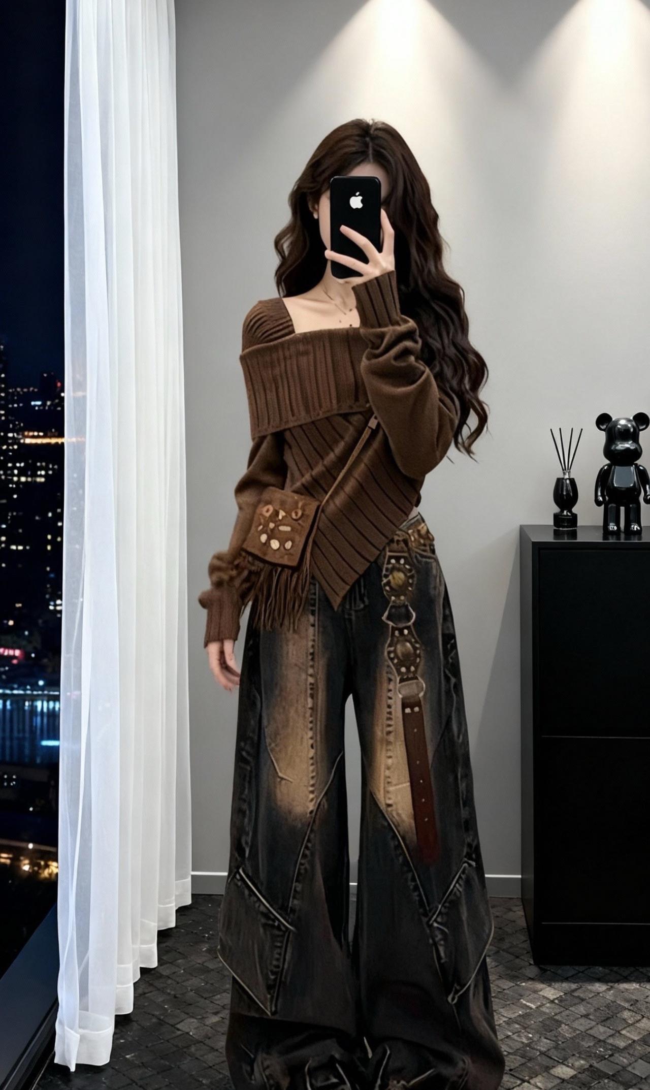 姐妹们，这一套真的太帅了！宽松版型的针织衫搭配高腰束脚裤，上身显瘦又遮肉，面料舒