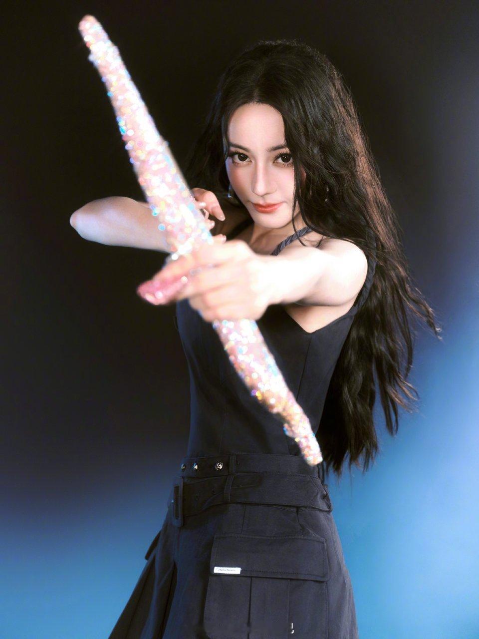 迪丽热巴迪丽热巴 dlrb迪丽热巴0603生日快乐 dlrb今天星期巴 “星河错
