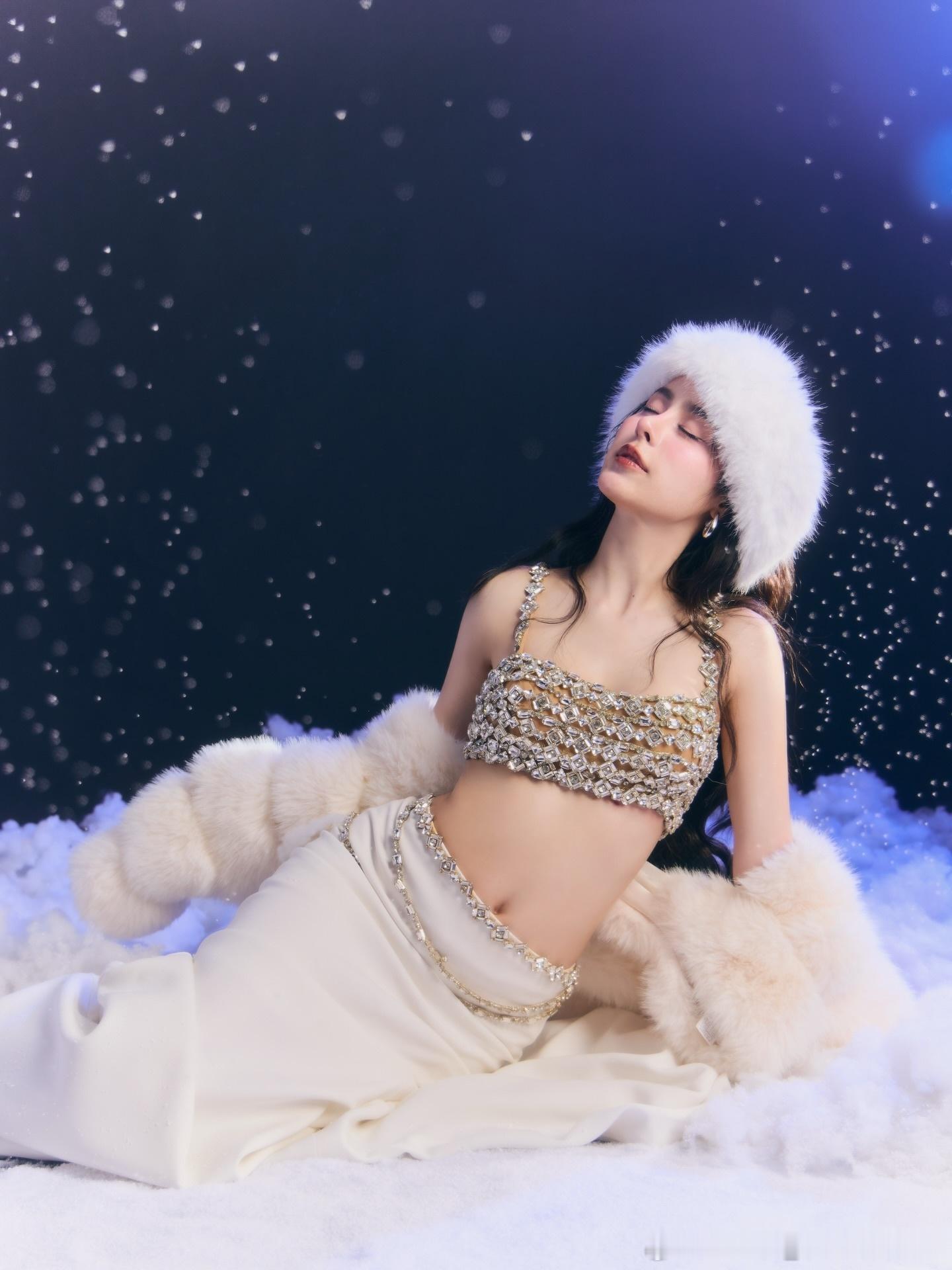 punpreedee 摄影studio🎄🔔更新的这组才对嘛！那组get无力的