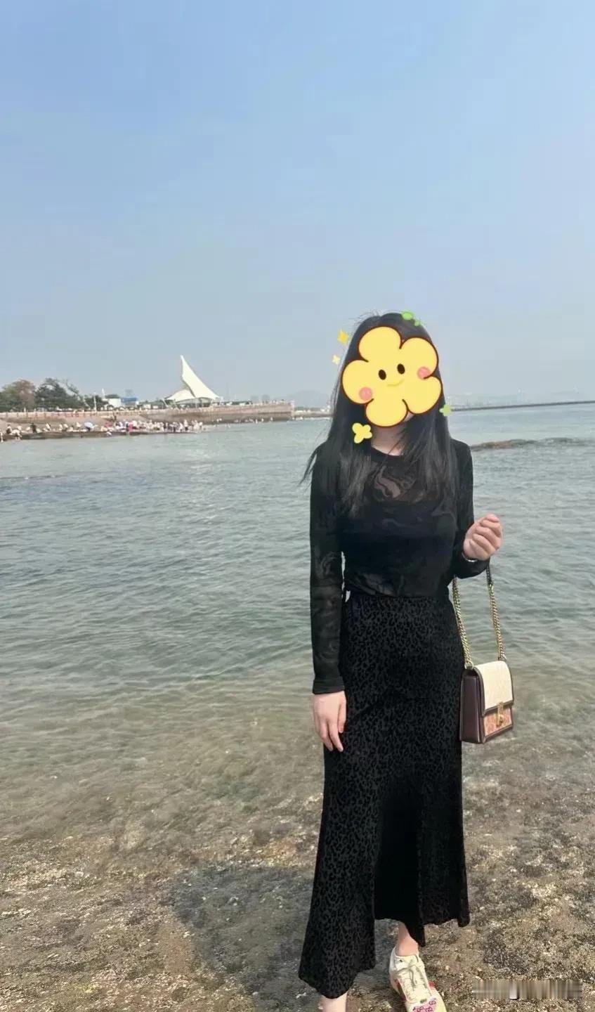 我们相恋了5年，结婚1年了。最近不经意间查看了老婆的手机（头一次这么做），竟然发