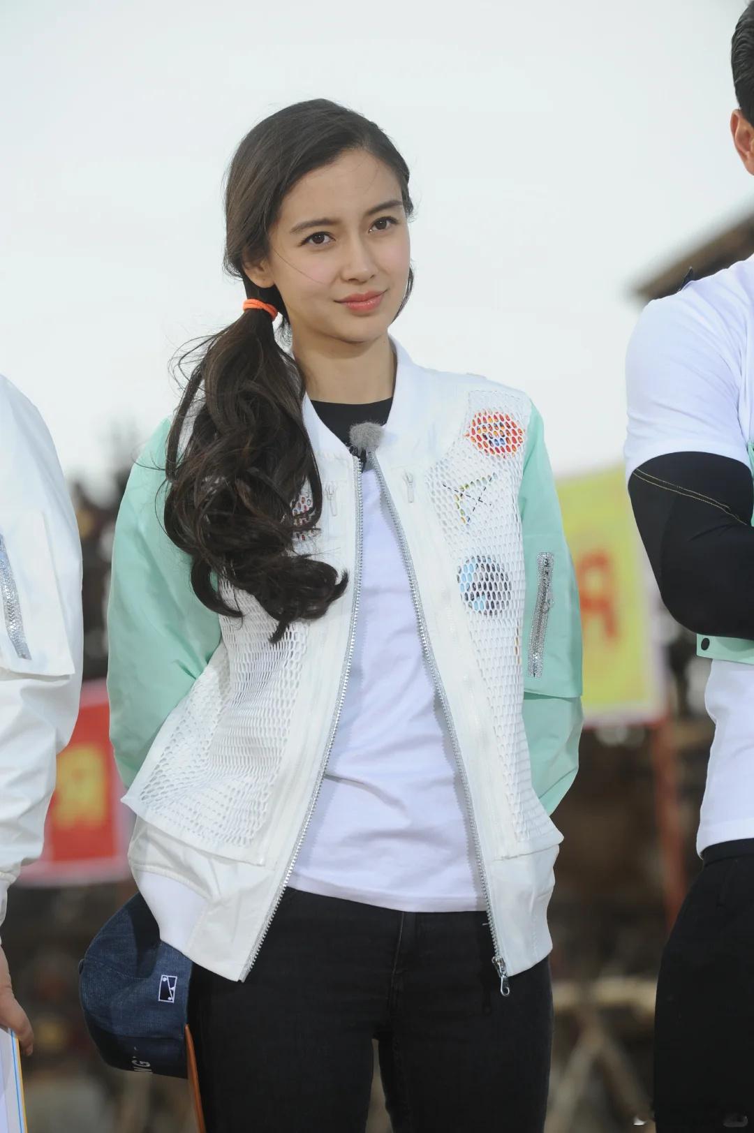 angelababy uimo首位全球品牌代言人杨颖 “八音盒播放着爱你的旋律 