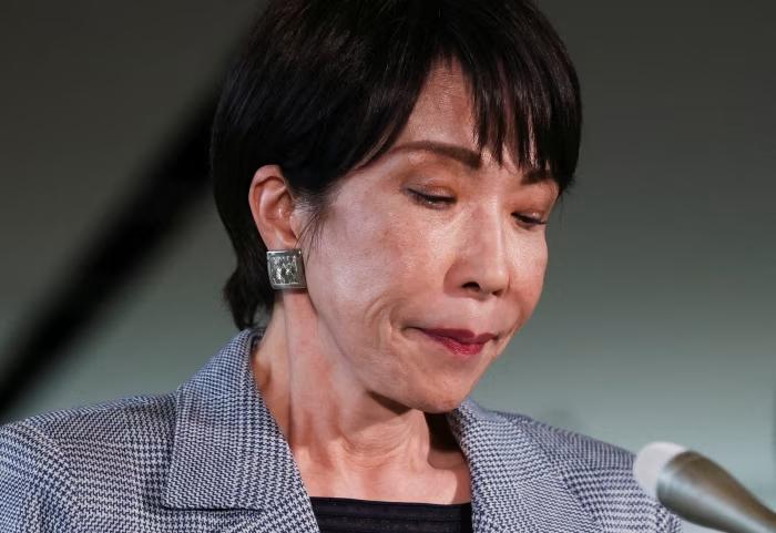 商务部出台公告第三天，高市急了：强烈要求中方撤回对日反制措施

高市早苗，也太沉