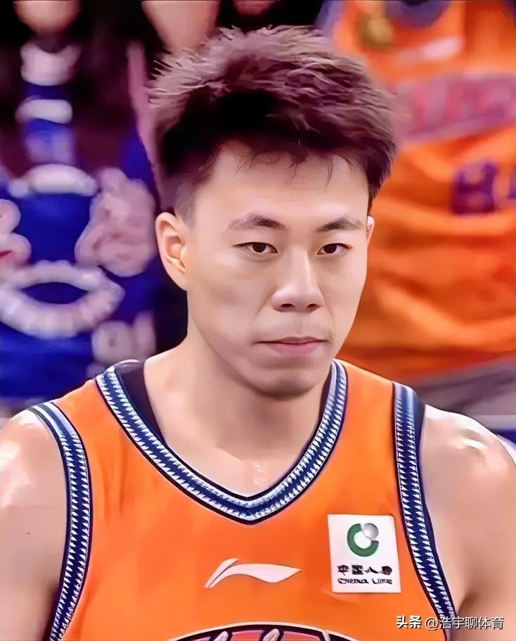 cba总决赛第五场，上海主场迎战浙江广厦，张镇麟迎来职业生涯关键之战。
总决赛精