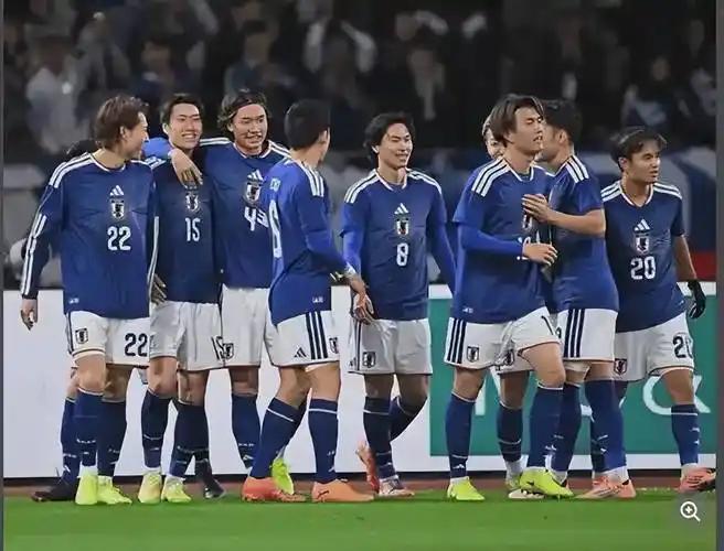 美加墨世界杯16强赛中，日本队率先进球却最终1比2被巴西队绝杀，连续第五次止步世