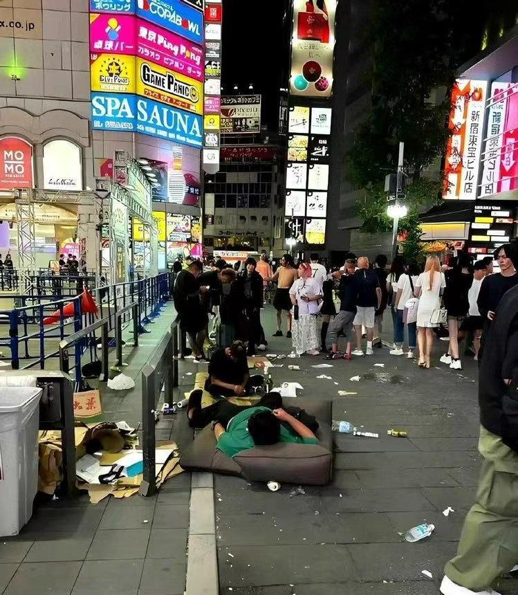 这就是某些人所说的“日本人不乱扔垃圾！ ​​​