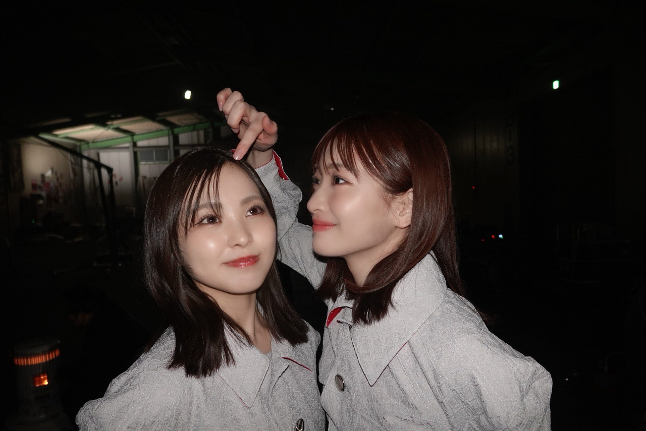 小島凪紗「髪の毛もちょっとだけ染めたんだ〜麗奈が撮ってくれました。この日の麗奈の