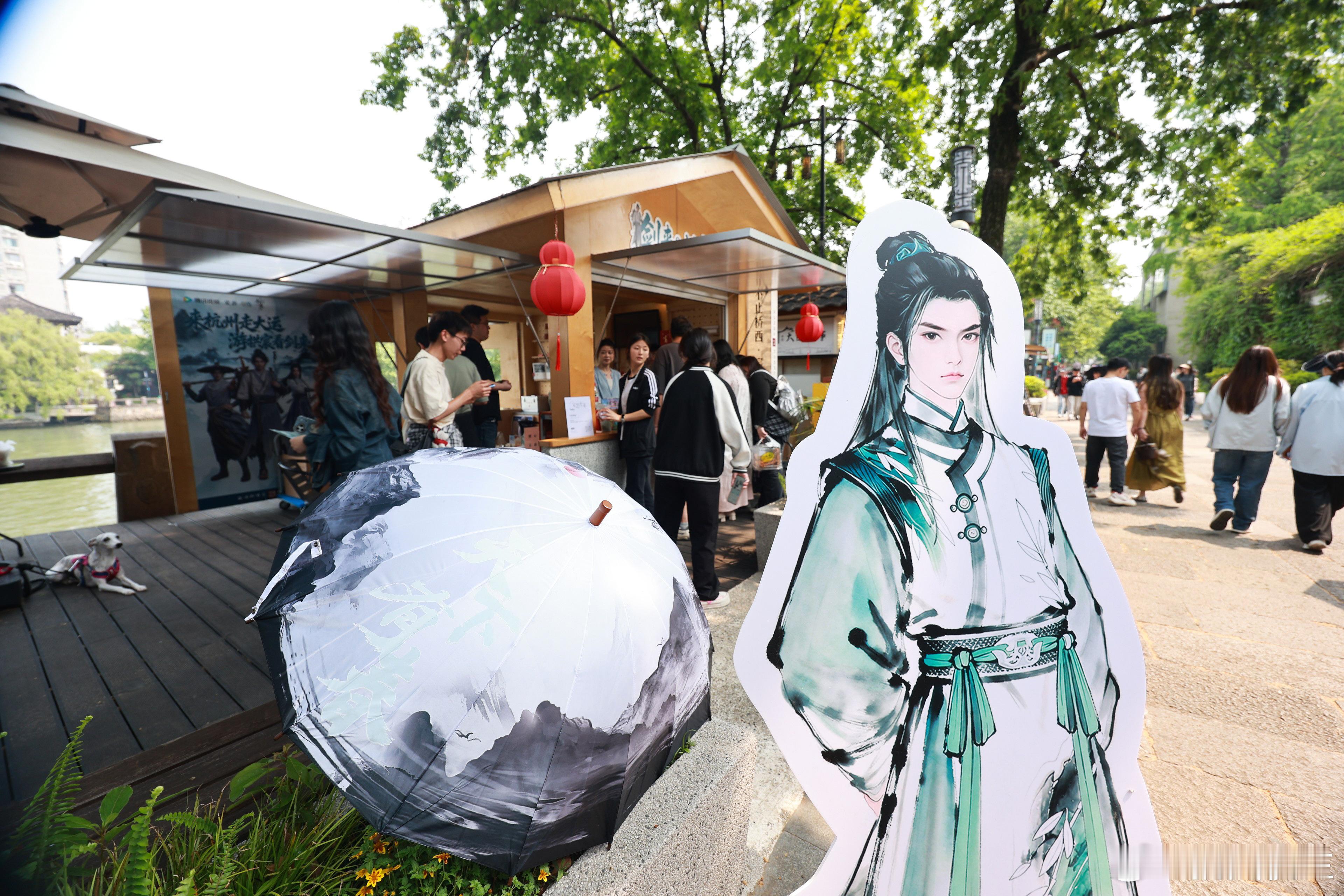剑来定义国漫文旅叙事新可能 从屏幕到街头，剑来动画完成了一次惊艳的“破次元”。走