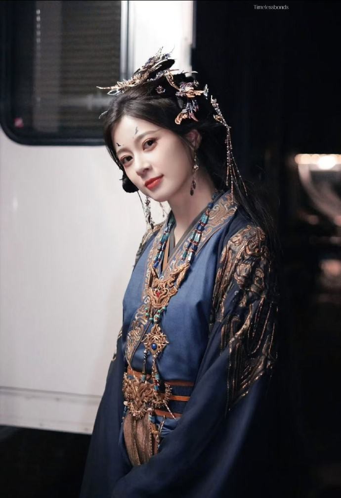 最后一次穿这套衣服咯，好可爱的小昭昭！！ 