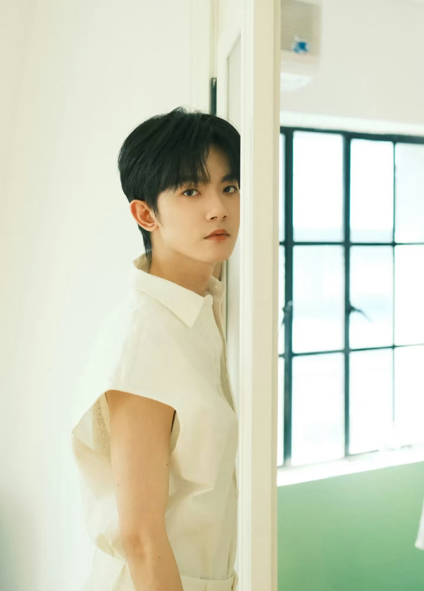 三人行工作人员说李明德七位数片酬三人行工作人员发声说李明德七位数片酬。  