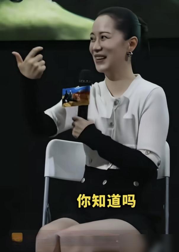 谁能想到，海清拍《隐入尘烟》时，竟贡献了这么个爆笑名场面！
 
2020年她在甘