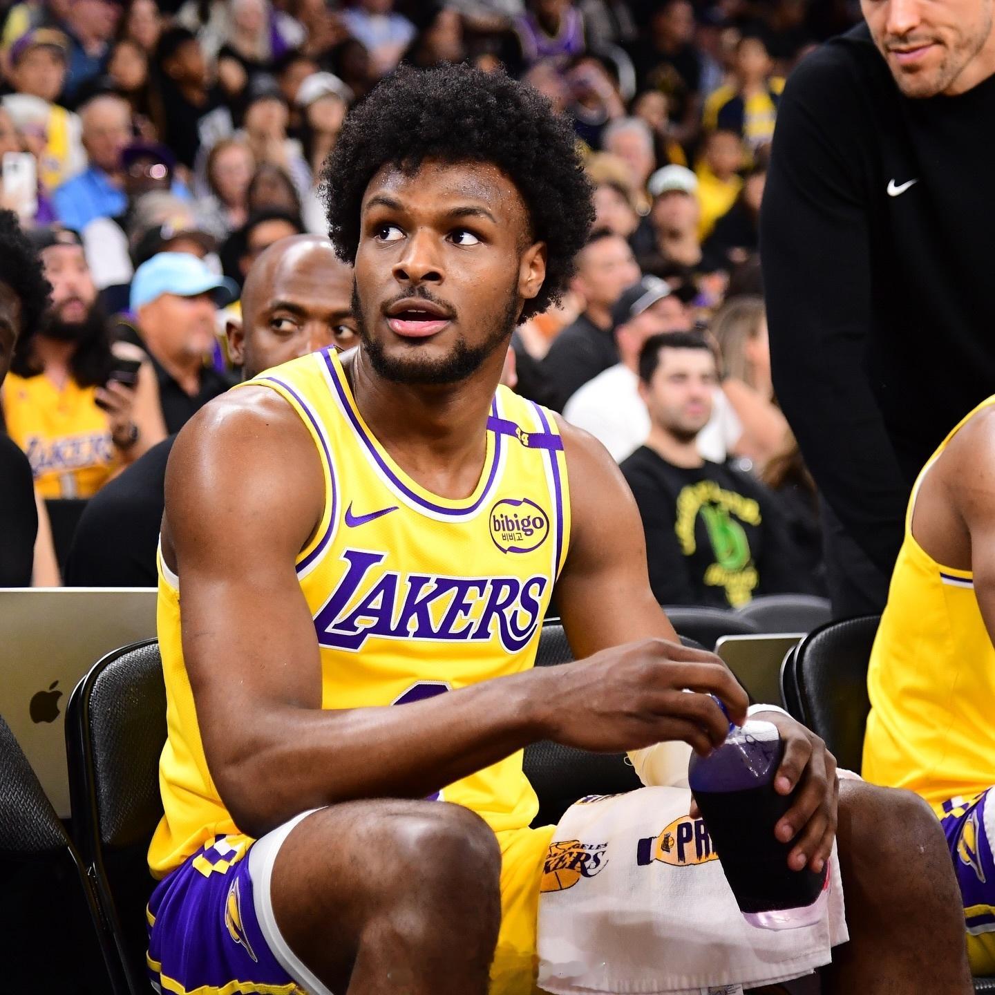 布朗尼20岁生日！未来可期啊！ ​​​