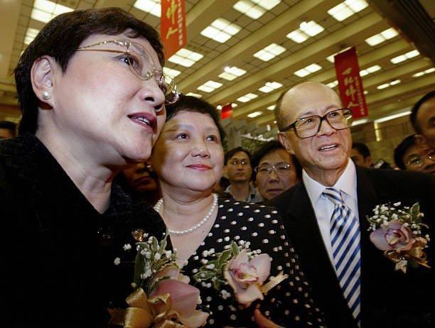 “超人李”和他的朋友们 ​​​