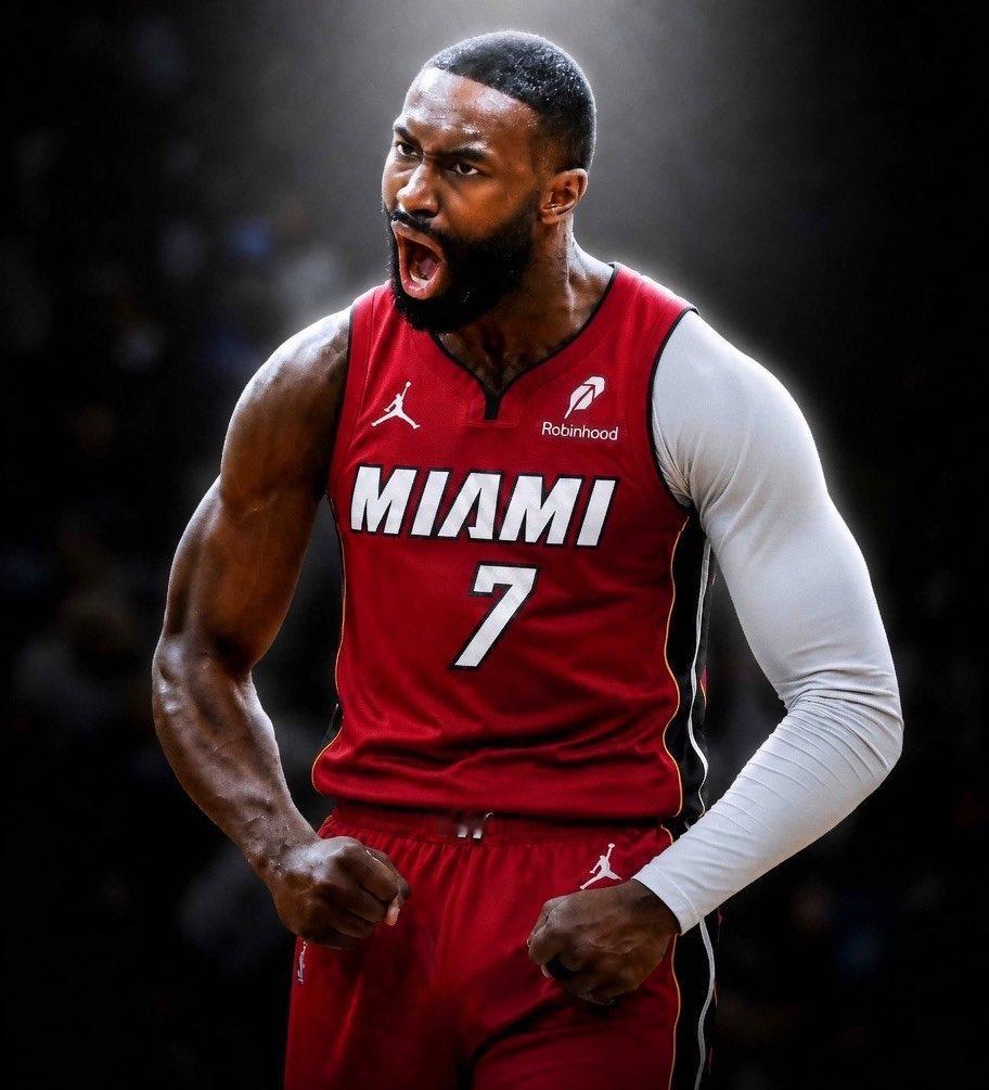 每天一个离谱模拟交易：迈阿密热火得到：杰伦·布朗凯尔特人得到：泰勒·希罗+安德鲁