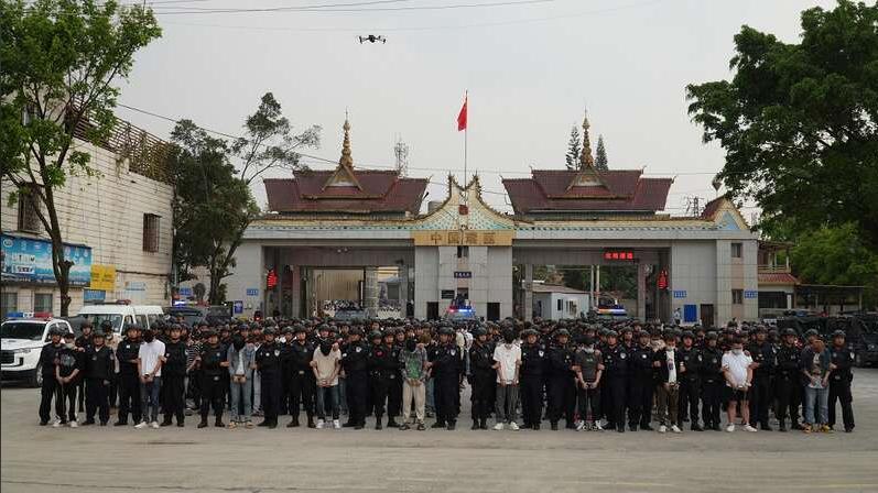 缅北电诈末日！四大家族全军覆没司法审判

​爆款评论​：从缅北诈骗窝点的猖獗到“