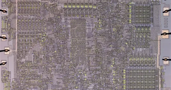 極客的浪漫：Intel傳奇i8008史上最清晰圖像！216張顯微照片合成