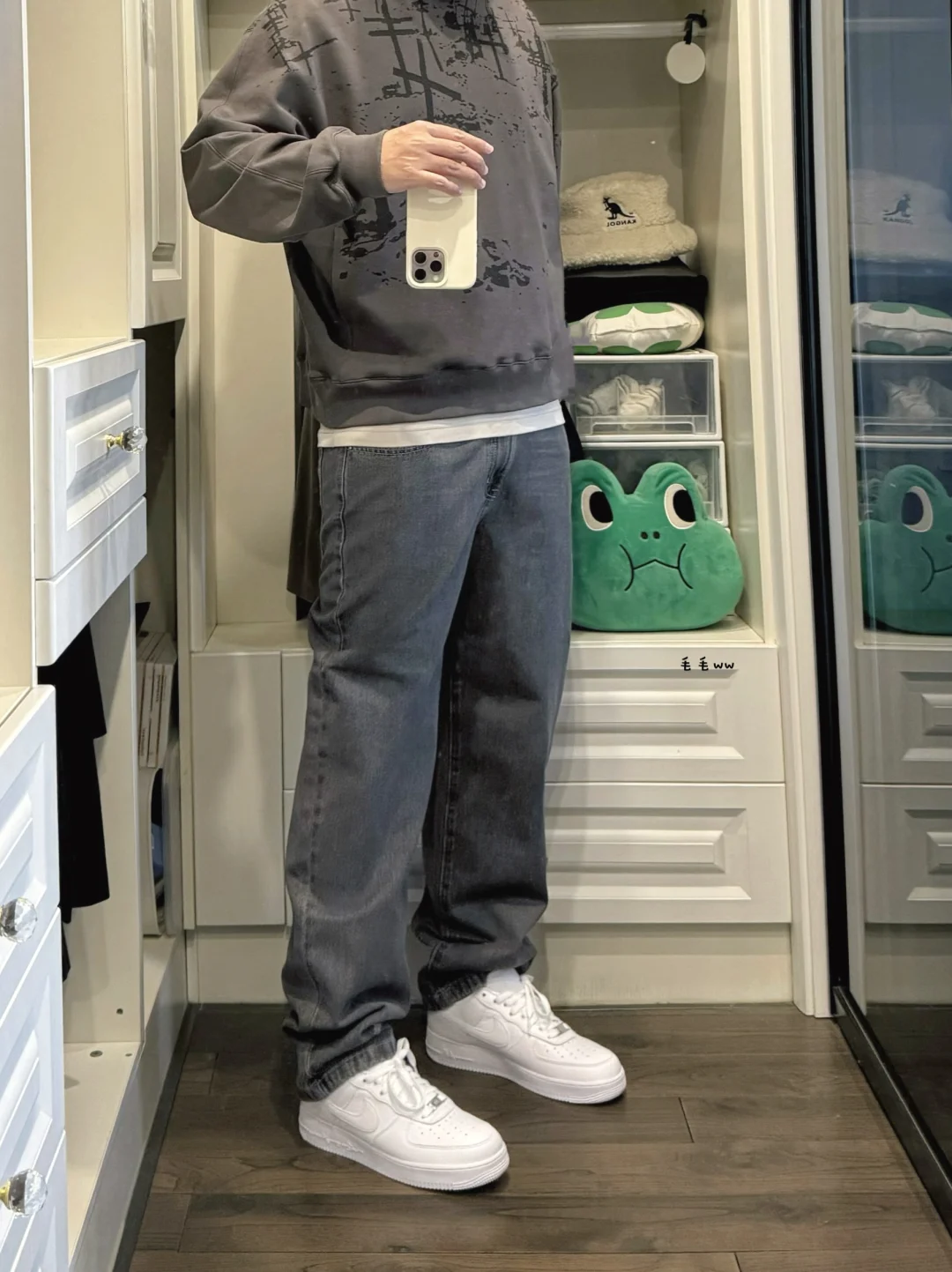 百搭小白鞋｜灰色系穿搭