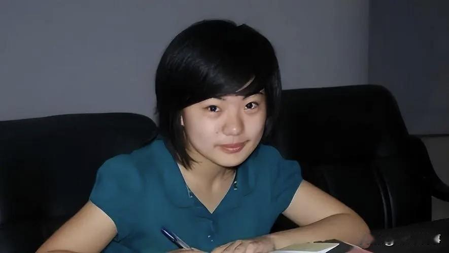 蒋方舟事件引发了大家对文坛特权现象的关注，贾浅浅紧随其后被处理，被称为“蒋方舟第