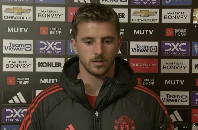 芒特：从年少时起，我就一直把自己看作是一名中场球员，所以我始终保持着中场球员的思