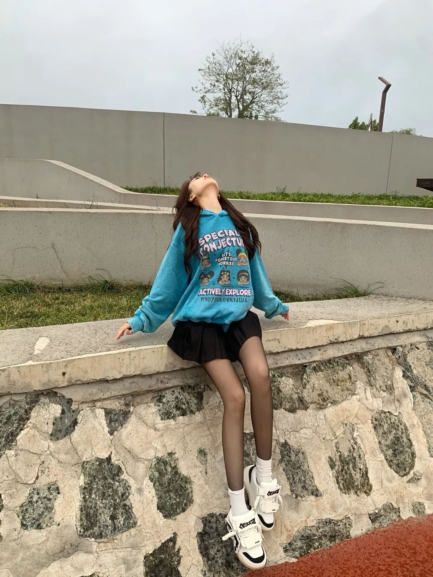 下雨也要拍。
