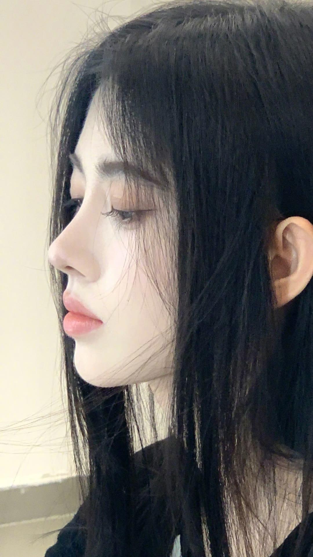 绝美侧颜（图片 礼拿）