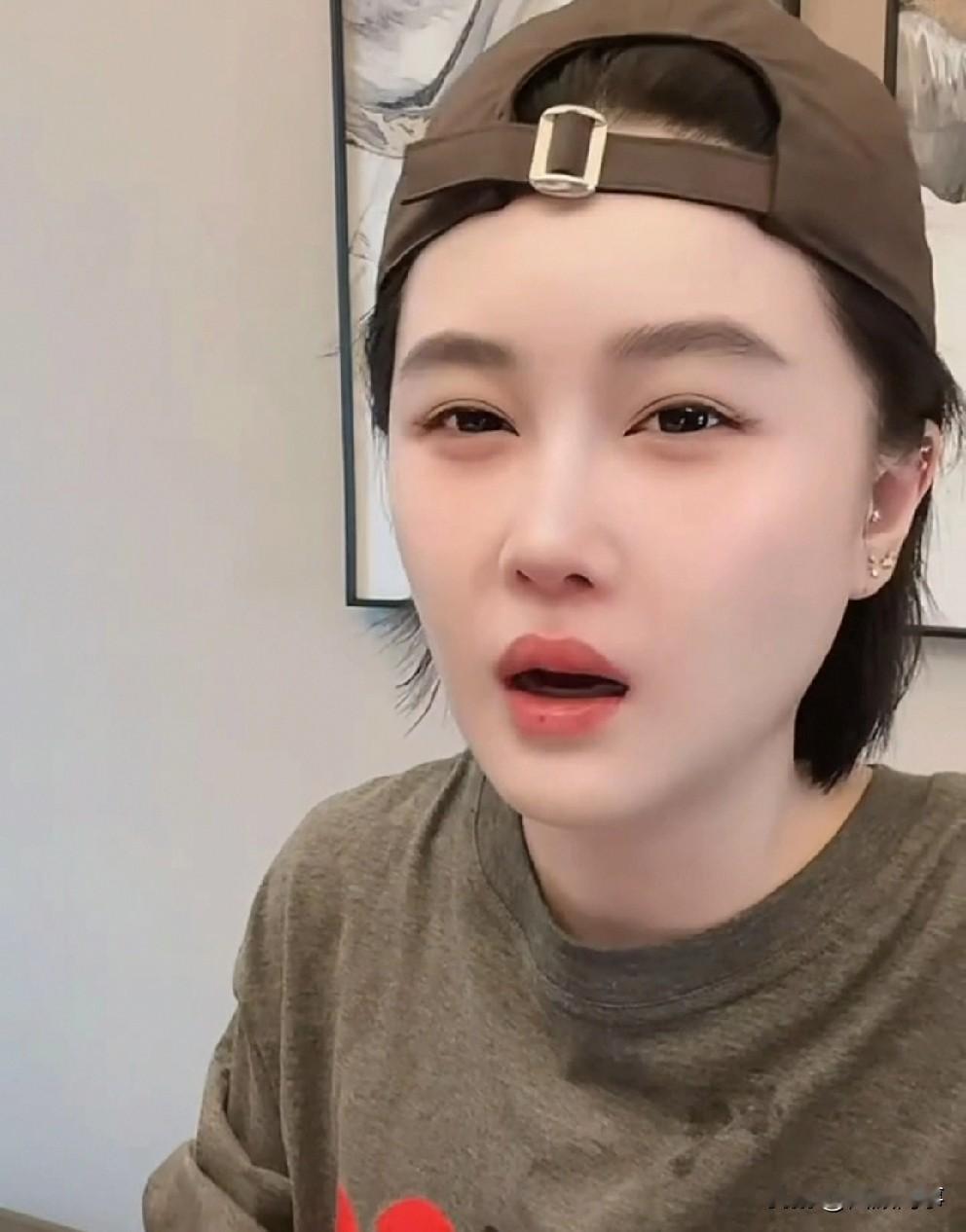 只因父亲赵本山，球球没有过年窜亲友经历！

         球球直言家中过年没