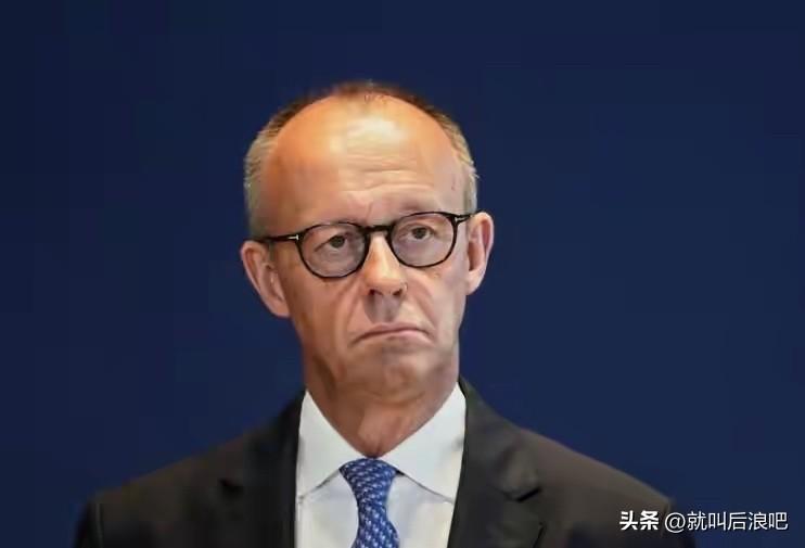 德国总理默茨表示，不会因为抗议活动而停止对乌克兰的援助，因为放弃支持乌克兰，就等