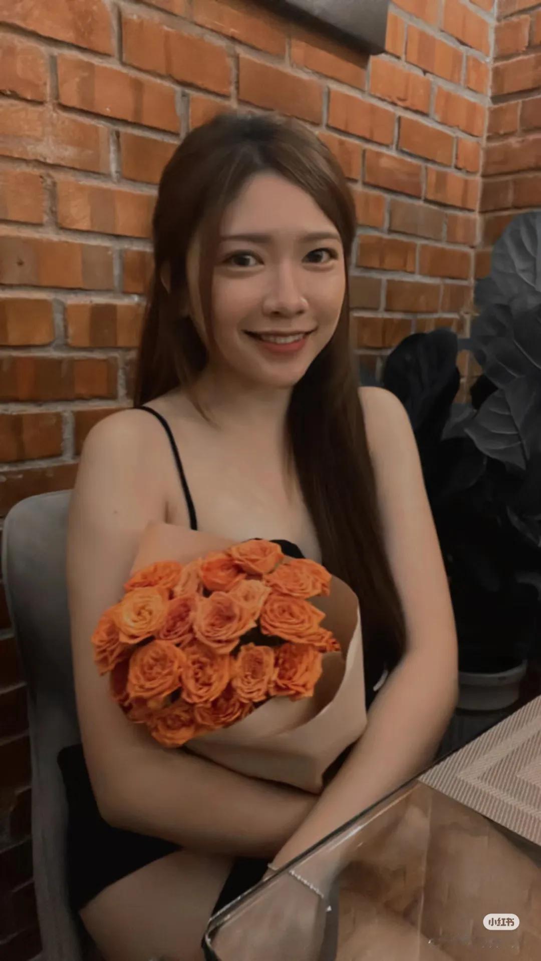 话说大马近几年就推出了许多样靓身材正，气质也相当不错的新晋博主，而佩怡就是其中之