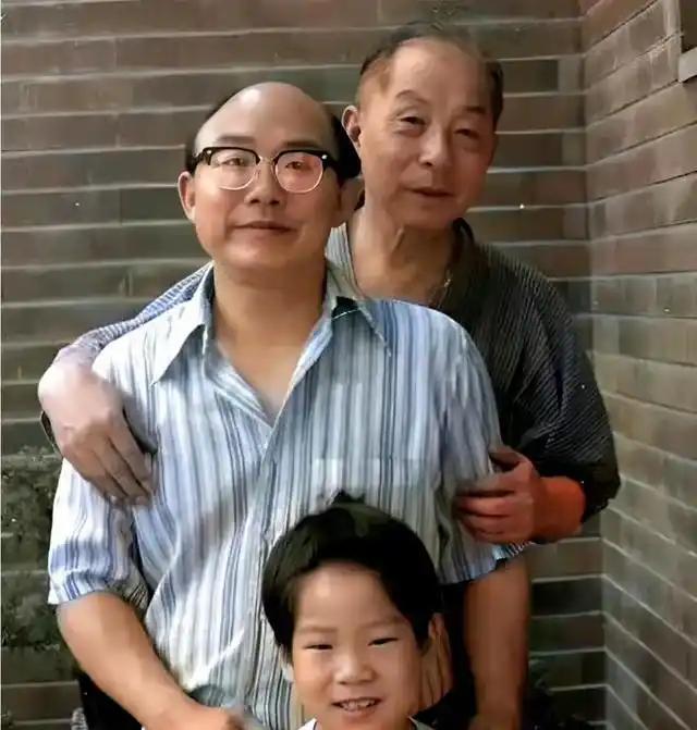 张学良最后的儿子走了：替美国造了一辈子火箭，却帮他爹还了愿
这个走了的老人叫张闾