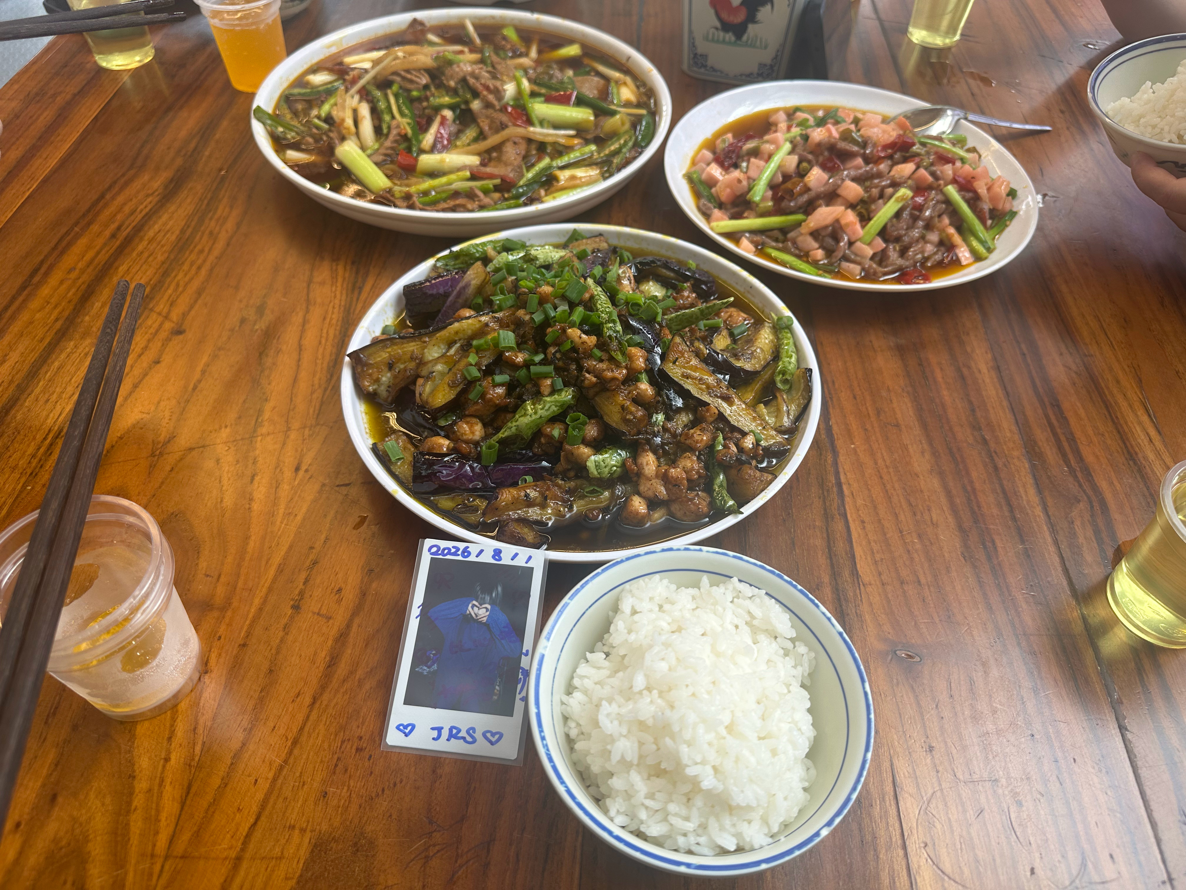重庆今日任务:江湖菜吃了✓声声乌龙喝了✓（岭南佳荔下架了可惜😭，图来自我爹的巨