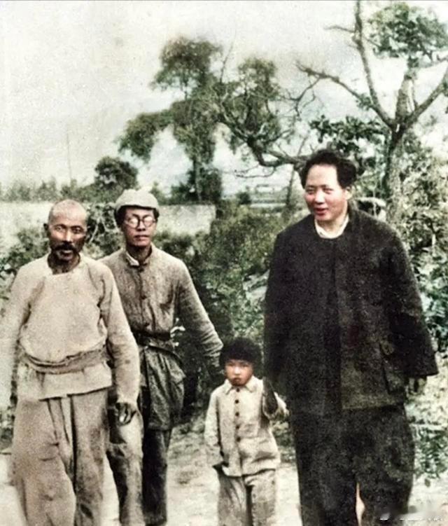 夫英雄者，胸怀大志，腹有良谋，有包藏宇宙之机，吞吐天地之志者也。 ​​​