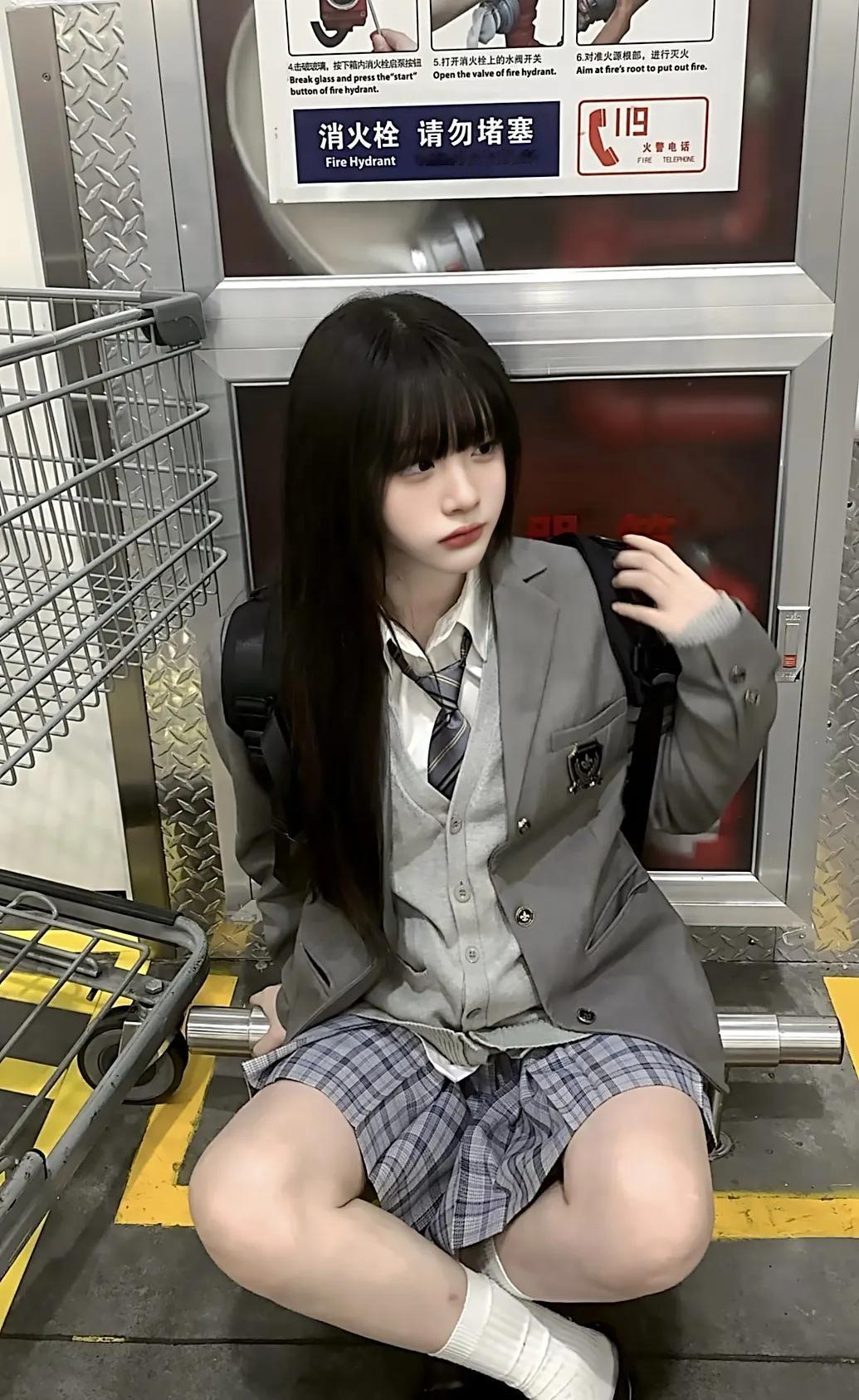 农村姑娘，你凭什么娶？
你是帅过潘安还是才过王勃，还是家财万贯？
娶老婆不要看她