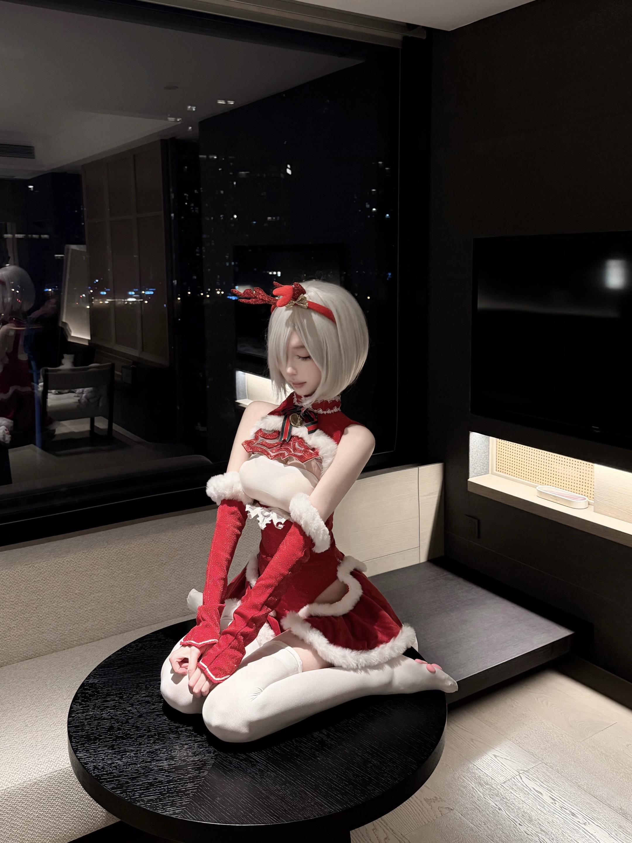 坐在你的左边 会不会离你的心更近一点