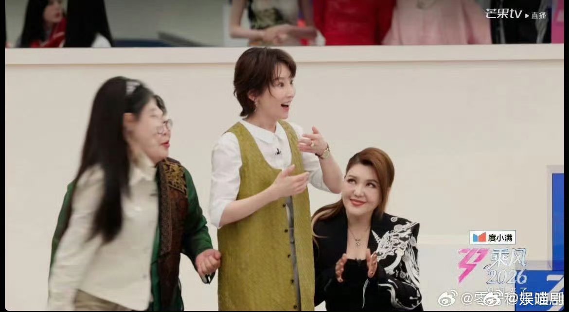 三宝送考吴京张若昀在哪送考直播我全程拿着放大镜看，愣是没找着京哥和若昀。别藏了，