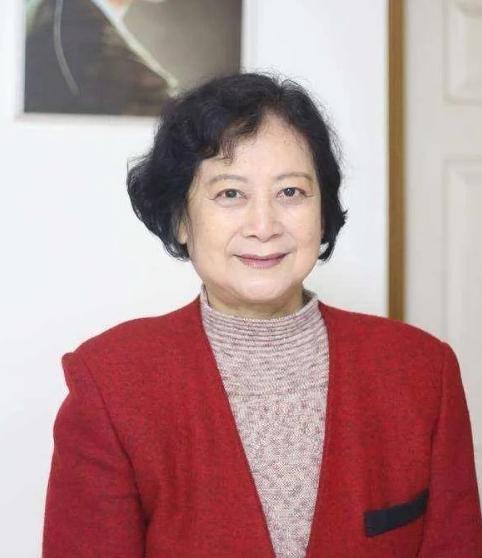 1982年，杨洁让左大玢出演观音，谁料，李成儒唱起了反调：绝对不行，观音得由漂亮