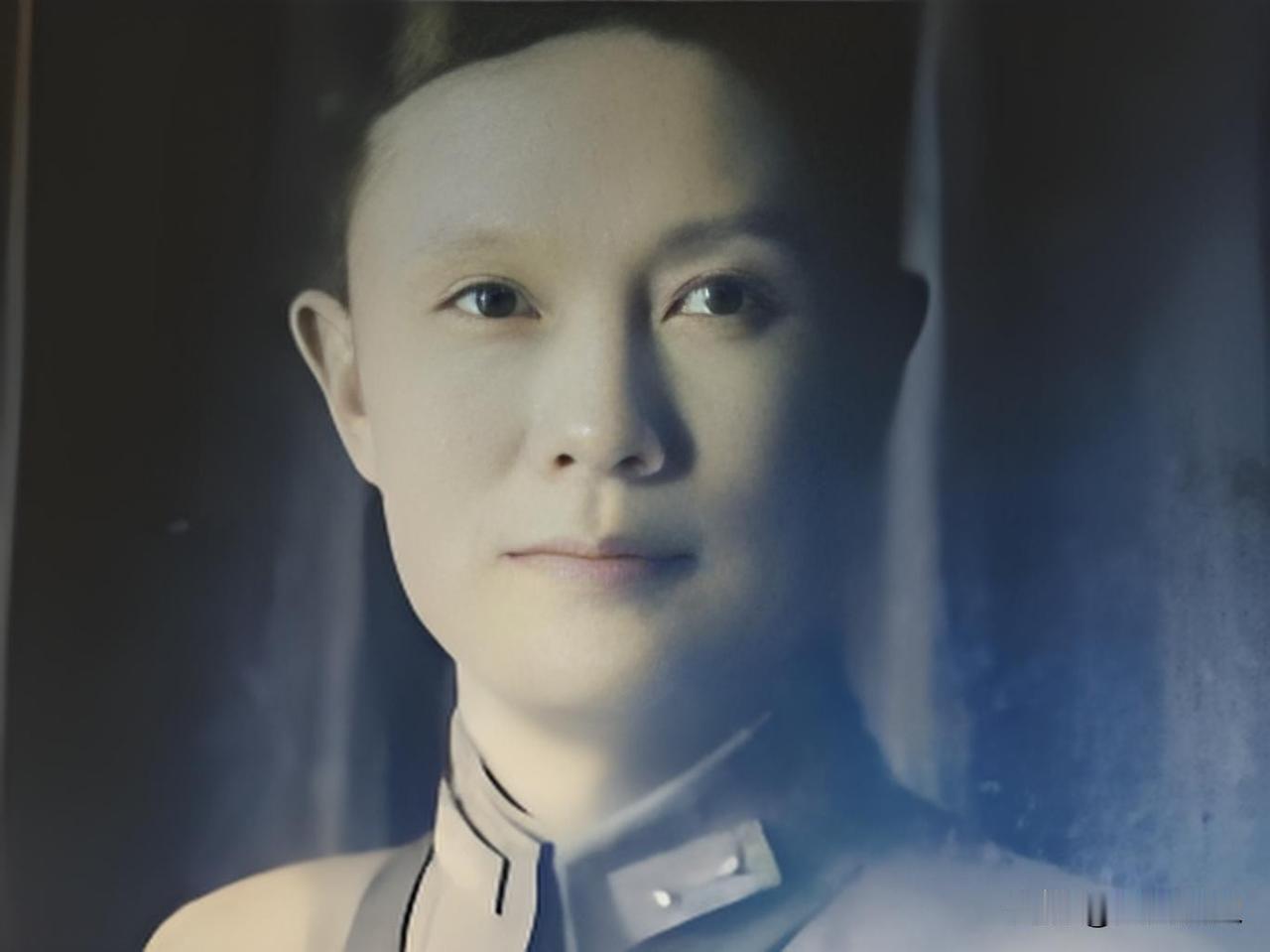 1949年，国军中将柏辉章弃暗投明，在遵义通电起义，2年后，他的5弟却举报他：“