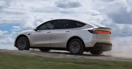 特斯拉7座Model Y不够香？消息称欧洲有消费者更期待6座Model Y L