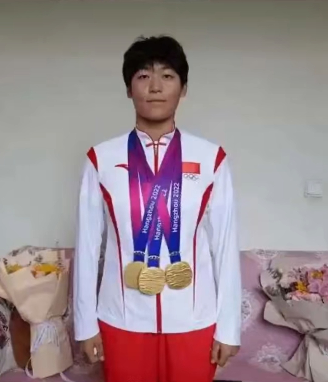 国家奖励运动员，是对其拼搏精神的认可与激励，绝非领导中饱私囊的“唐僧肉”！从杨倩