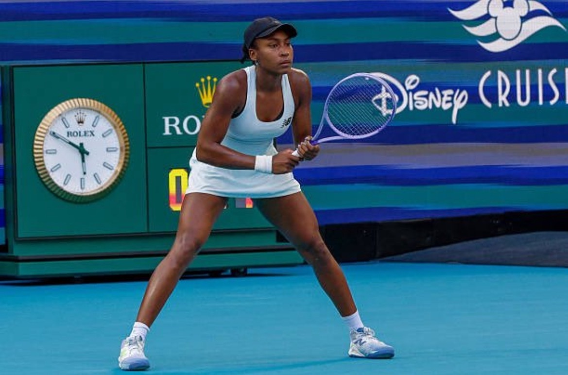 高芙解锁1000赛全八强高芙首进迈阿密赛八强高芙6-4 3-6 6-2 科斯蒂亚