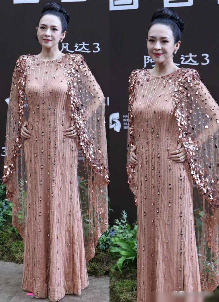 谁认识章子怡?

我真想跟她聊聊，

昨天章子怡跑去三亚参加《阿凡达3》国内首映