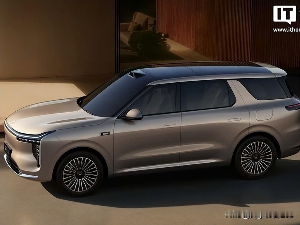 品鉴25万级智己LS8旗舰实力买旗舰SUV，最怕“高价低配”“选装绑架”。智己L
